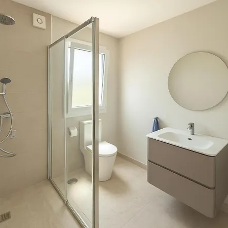Holiday home With Jacuzzi And Panoramic Views In Prestigious El Rosario,