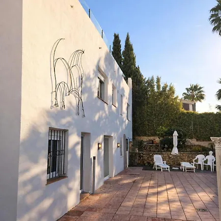 Casa vacanze With Jacuzzi&panoramic Views In Prestigious El Rosario, Marbella