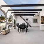 Hébergement de vacances With Jacuzzi And Panoramic Views In Prestigious El Rosario, Marbellac