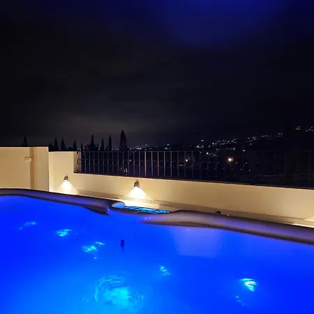 With Jacuzzi And Panoramic Views In Prestigious El Rosario,