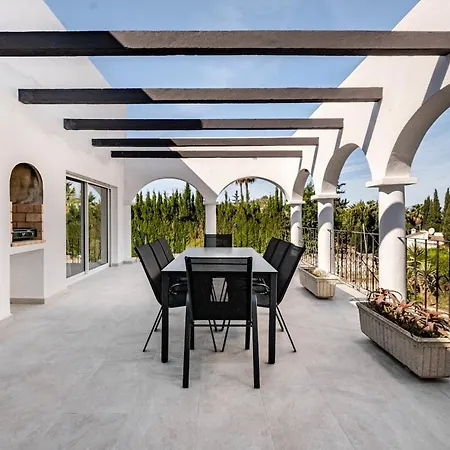 With Jacuzzi And Panoramic Views In Prestigious El Rosario, * Марбелья
