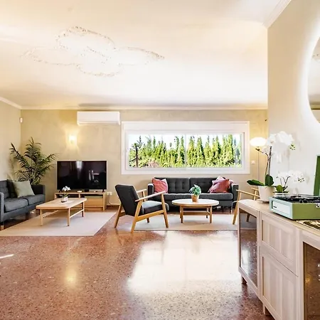 Дом отдыха With Jacuzzi And Panoramic Views In Prestigious El Rosario, *