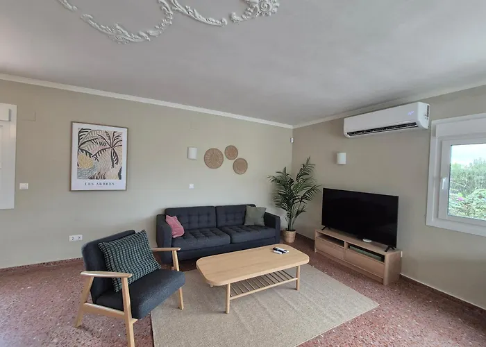 With Jacuzzi And Panoramic Views In Prestigious El Rosario, *